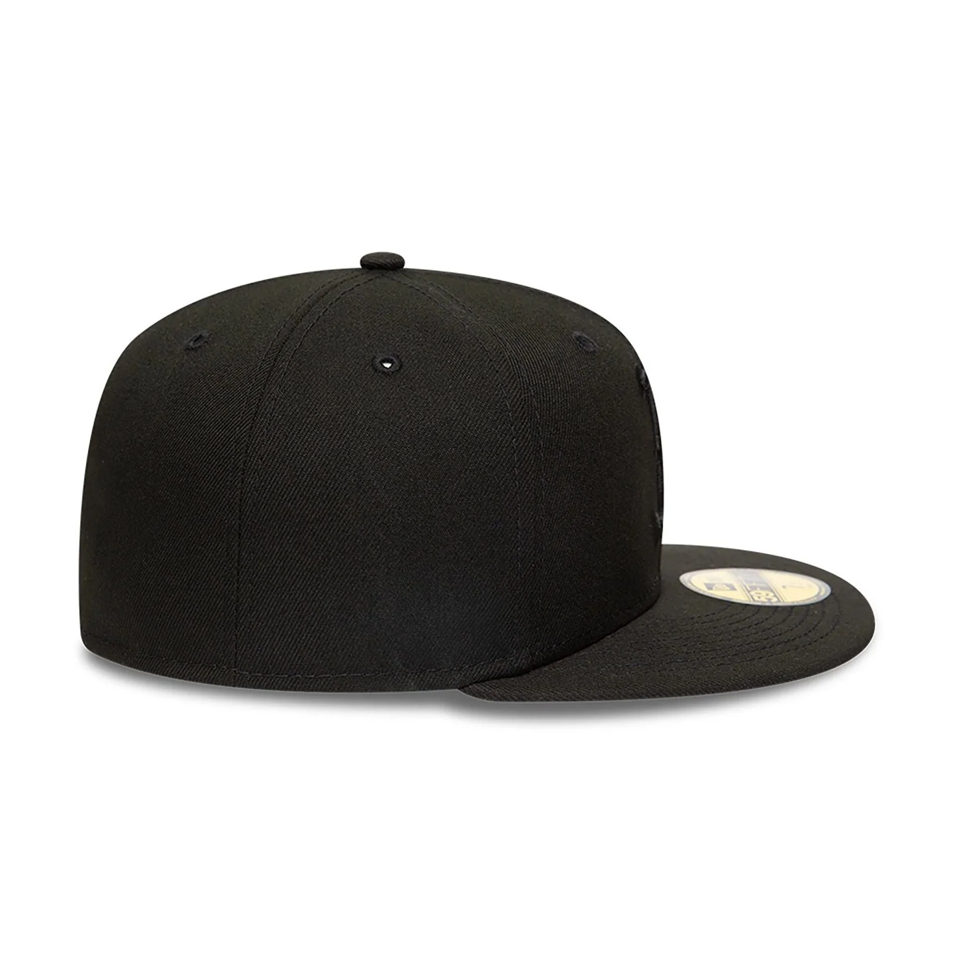 MLB Black On Black Boston Red Sox 59FIFTY Fitted Cap - Image 4