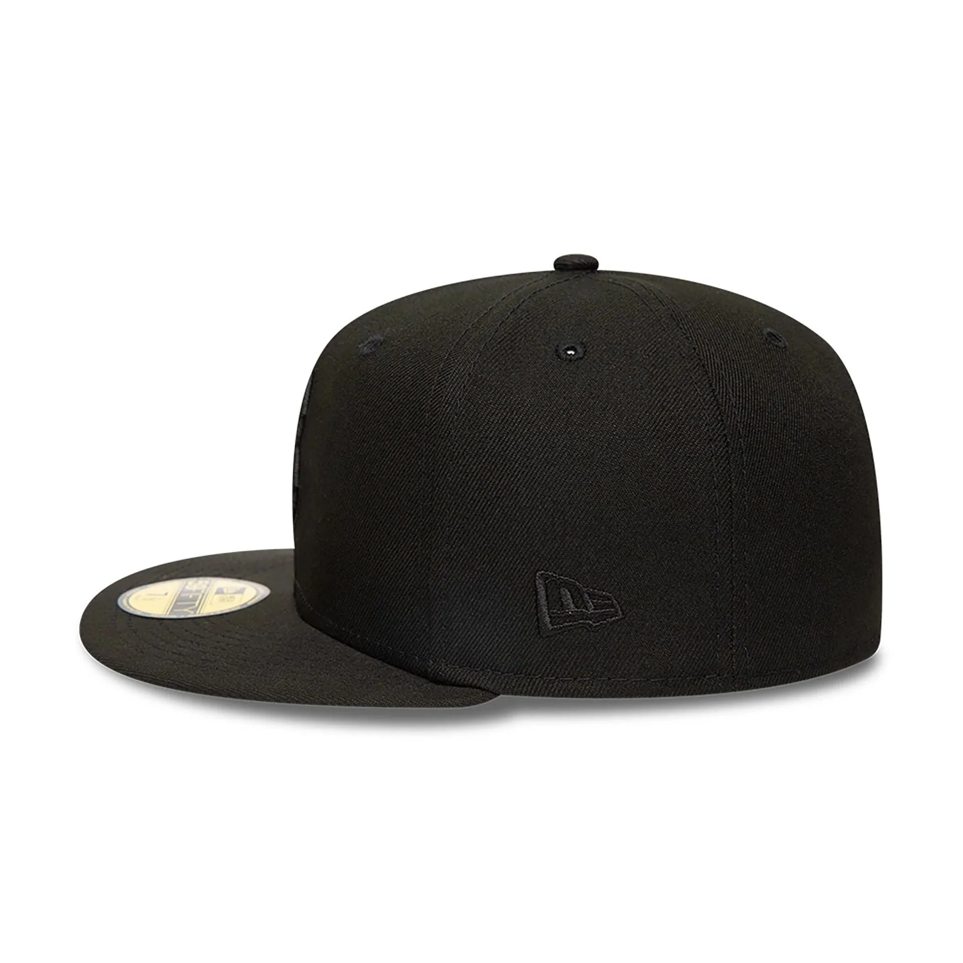 MLB Black On Black Boston Red Sox 59FIFTY Fitted Cap - Image 5